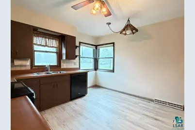 2319 Ensign St, Duluth, MN 55811 - Photo 11