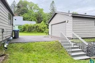 2319 Ensign St, Duluth, MN 55811 - Photo 3