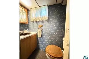 2319 Ensign St, Duluth, MN 55811 - Photo 25