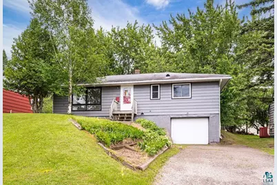 126 E Niagara St, Duluth, MN 55811 - Photo 1