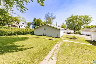 1126 North 6th Ave E, Duluth, MN 55805 - Photo 29