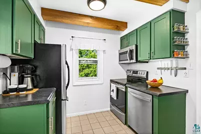26 W Mankato St, Duluth, MN 55803 - Photo 9