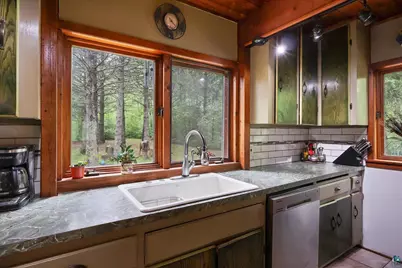 5038 Morris Thomas Rd, Hermantown, MN 55811 - Photo 11