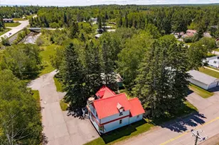 243 Riverview St, Knife River, MN 55609 - Photo 11
