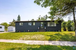 19 Law Dr, Silver Bay, MN 55614 - Photo 1