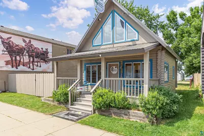 429 E Sheridan St, Ely, MN 55731 - Photo 1