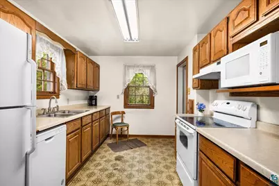 4110 E Superior St, Duluth, MN 55804 - Photo 21
