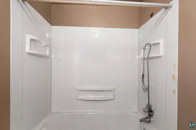 4110 E Superior St, Duluth, MN 55804 - Photo 23