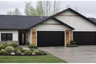 1560 Carlton Ave W, Cloquet, MN 55720 - Photo 1