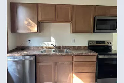 826 E 6th St, Duluth, MN 55805 - Photo 15