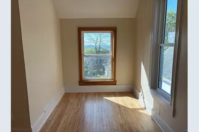 826 E 6th St, Duluth, MN 55805 - Photo 21