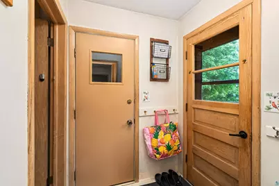 76 N 21st St E, Superior, WI 54880 - Photo 27