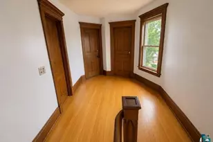 1308 E 4th St, Duluth, MN 55805 - Photo 7