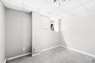 309 Maryland St, Duluth, MN 55803 - Photo 31