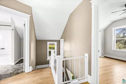 309 Maryland St, Duluth, MN 55803 - Photo 21
