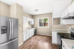 309 Maryland St, Duluth, MN 55803 - Photo 15