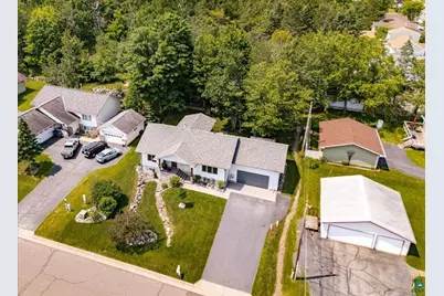 231 Chambersburg Dr, Duluth, MN 55811 - Photo 3