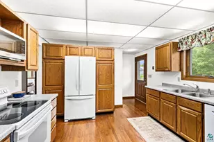 6101 Olney St, Duluth, MN 55807 - Photo 7