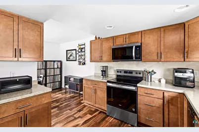 6109 Redruth St, Duluth, MN 55807 - Photo 17