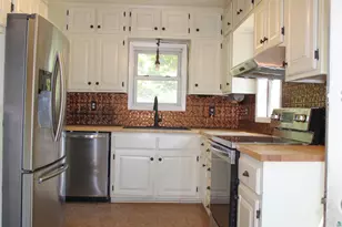 1920 E 7th Ave E, Hibbing, MN 55746 - Photo 5