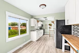 317 21st St, Cloquet, MN 55720 - Photo 25
