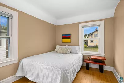 2306 W 12th St, Duluth, MN 55806 - Photo 9