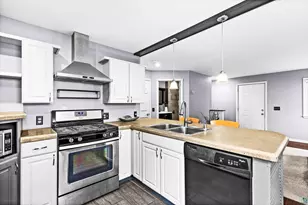 832 Charles Ave, Duluth, MN 55807 - Photo 15