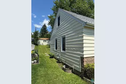 2713 W 7th St, Duluth, MN 55806 - Photo 15