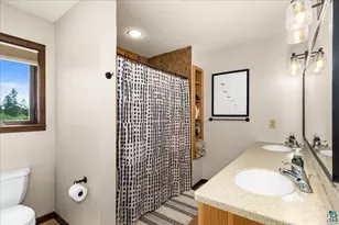 1332 Harbor Hills Dr, Two Harbors, MN 55616 - Photo 13