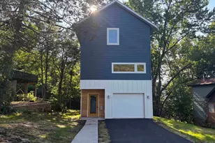1432 N 8th Ave E, Duluth, MN 55805 - Photo 1