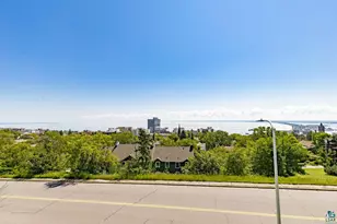 217 E 7th St, Duluth, MN 55805 - Photo 53