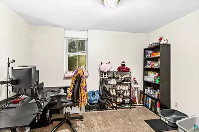 217 E 7th St, Duluth, MN 55805 - Photo 27
