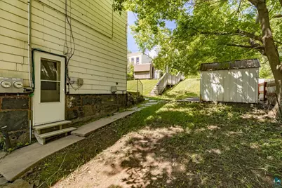 217 E 7th St, Duluth, MN 55805 - Photo 5