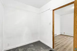217 E 7th St, Duluth, MN 55805 - Photo 73