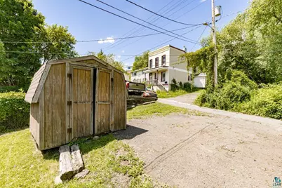 217 E 7th St, Duluth, MN 55805 - Photo 9