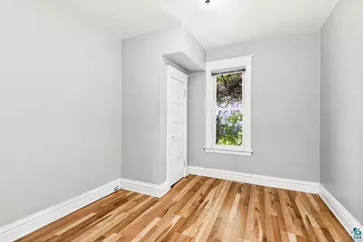 217 E 7th St, Duluth, MN 55805 - Photo 37