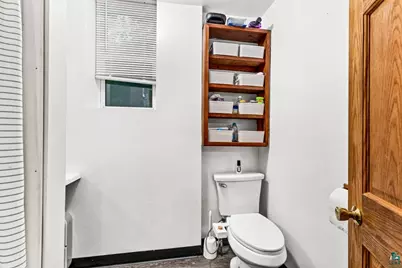 217 E 7th St, Duluth, MN 55805 - Photo 23