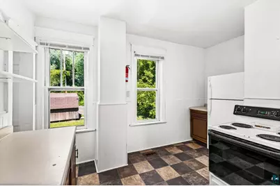 217 E 7th St, Duluth, MN 55805 - Photo 75