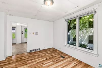 217 E 7th St, Duluth, MN 55805 - Photo 39