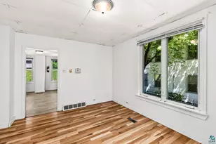 217 E 7th St, Duluth, MN 55805 - Photo 39