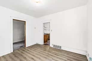 217 E 7th St, Duluth, MN 55805 - Photo 69