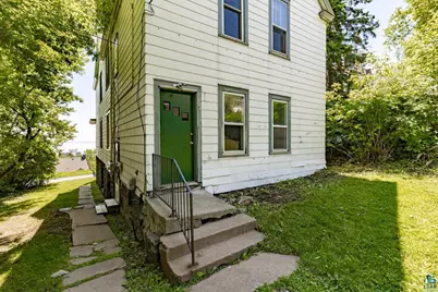 217 E 7th St, Duluth, MN 55805 - Photo 7