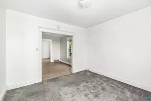 217 E 7th St, Duluth, MN 55805 - Photo 61