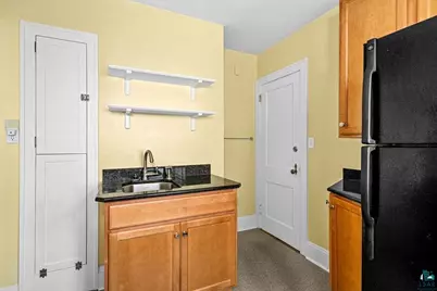 1529 E 5th St, Duluth, MN 55812 - Photo 13