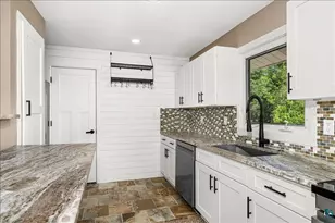 3751 Martin Rd, Duluth, MN 55803 - Photo 11