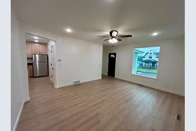 827 9th Ave, Two Harbors, MN 55616 - Photo 9