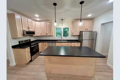 827 9th Ave, Two Harbors, MN 55616 - Photo 11