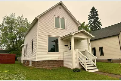 827 9th Ave, Two Harbors, MN 55616 - Photo 3