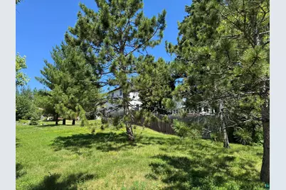 2260 W 13th St, Duluth, MN 55806 - Photo 5