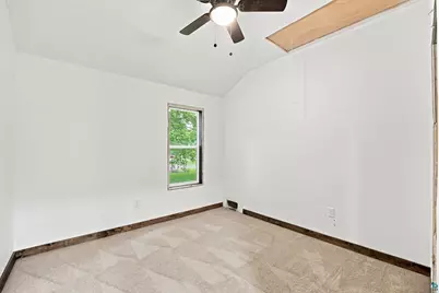 3022 S Corey Ave, Superior, WI 54880 - Photo 19